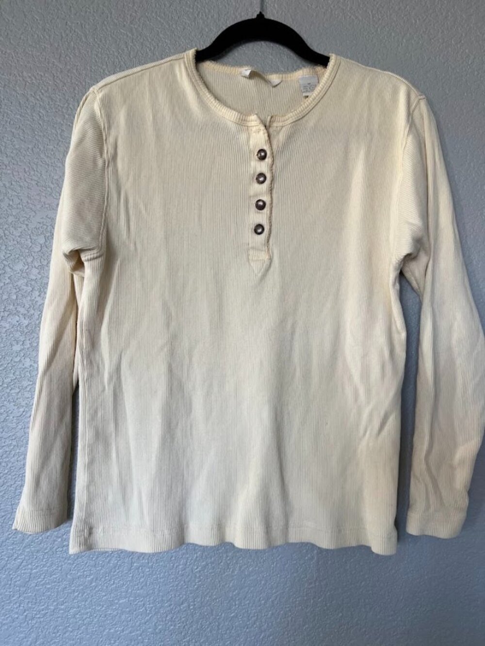 G.H. Bass & Co. Light Yellow Ribbed Henley Long Sleeve Shirt Size Medium